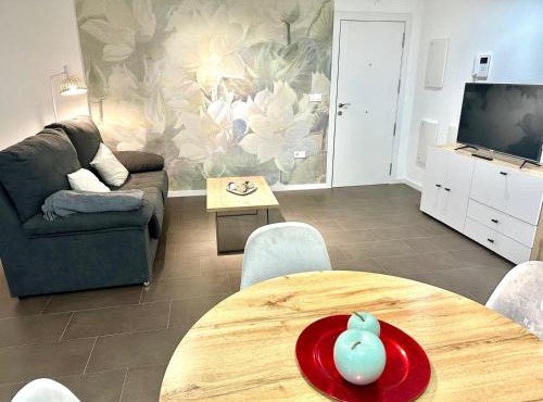 Coello31 - Apartamento céntrico y tranquilo, con piscina y parking