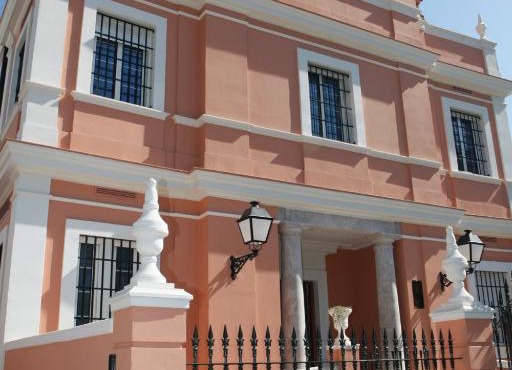 Colegio Mayor Careu - Solo Mujeres - Women Only - University Community