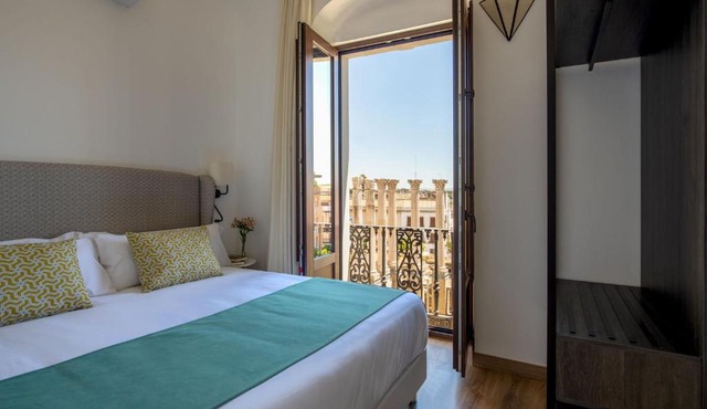 Coliseum Boutique Apartments