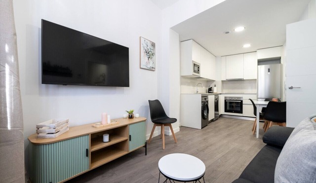 Comfortable apartment for families and business