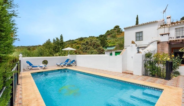 Cortijo los Valles Alozaina by Ruralidays