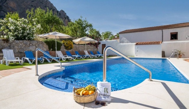 Cortijo Rural Fuente Marchal Montejaque by Ruralidays