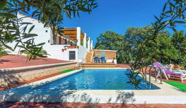 Cortijo Tréboles Periana by Ruralidays