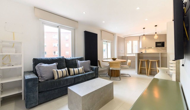 Cosy 2-bedroom flat in Chamartín