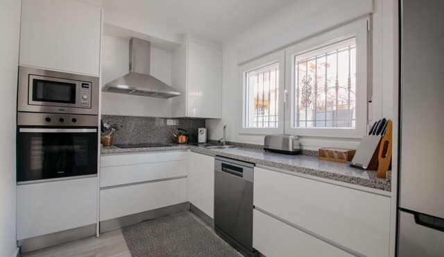 Cosy 3 bedroom house only 20 minutes from Sierra Nevada