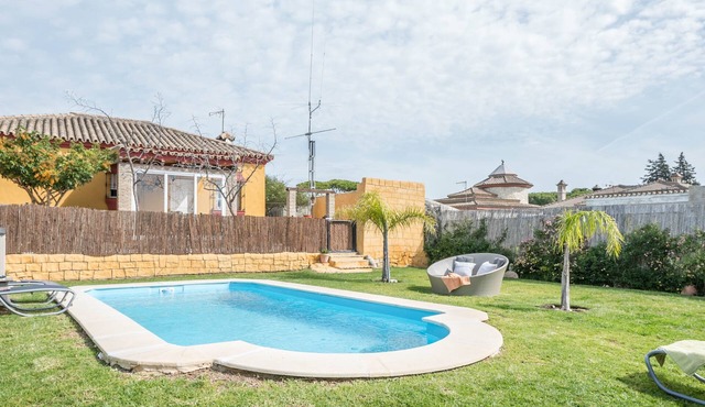 Cosy Home Valentina with Pool, Terrace, Wi-Fi & Air Conditioning
