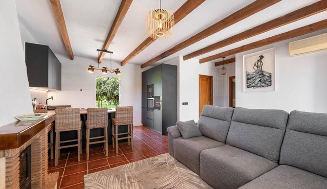 Country House 'Al Lado Del Río' with Private Pool, Wi-Fi, and Air Conditioning