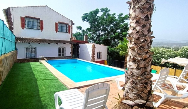 Country House 'Cucazorra' with Mountain View, Wi-Fi and Air Conditioning