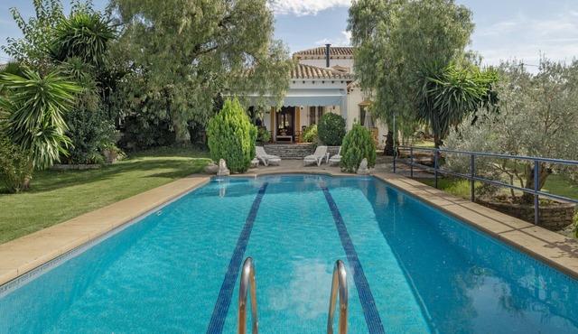 Country House 'El Olivar Ronda' with Mountain View, Wi-Fi and Air Conditioning