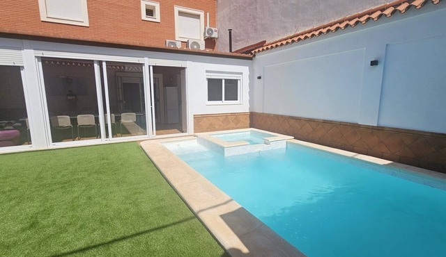 Country House 'Villam Rodericus Nicolaus' with Private Pool, Wi-Fi and Air Conditioning