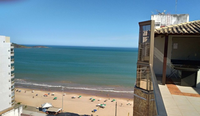 Coverage w /pool and barbecue for 15 people, Suites 2 in Praia do Morro