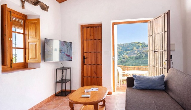 Cozy apartment El Corral in old cortijo near El Chorro