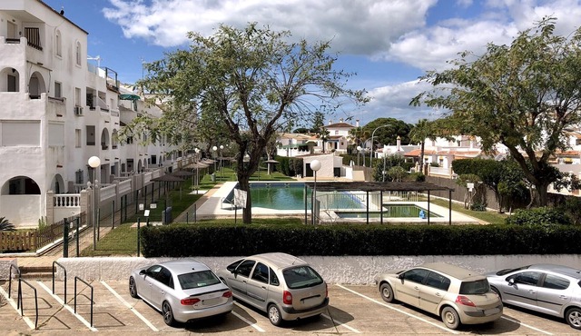 Cozy apartment with pool, 7 minutes from Matalascañas beach!