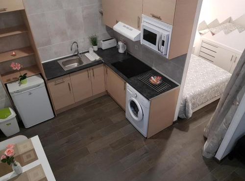 Cozy Studio Madrid - Metro Barrio del Pilar