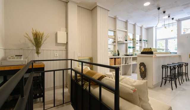 Creative loft with bar and unique style | near M30