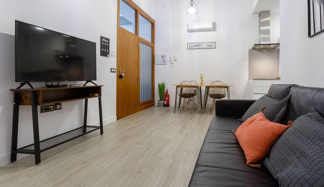 CRUISE Adapted Apartment by Cadiz4Rentals