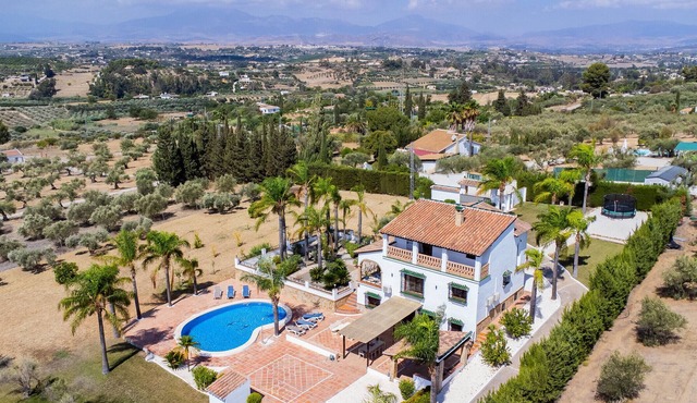 Cubo's Casa La Palma/private pool/air conditioning/free wifi/BBQ