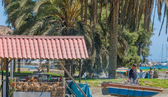 Cubo's Mariana Apartment/air conditioning/free wifi/parking included/close to the beach