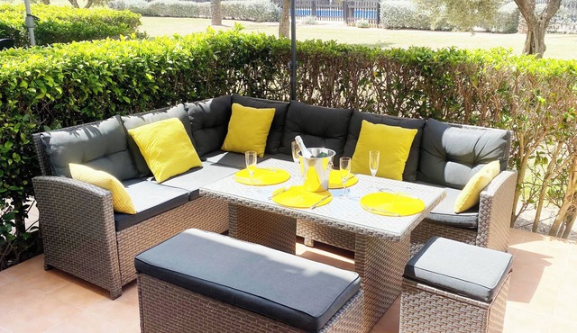 Delightful Ground Floor 2 bed with access to pool, Wi-Fi, AC in Sucina
