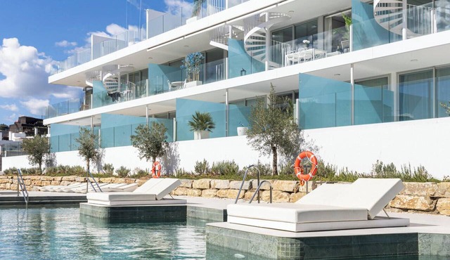 Dior | Penthouse - pool - jacuzzi