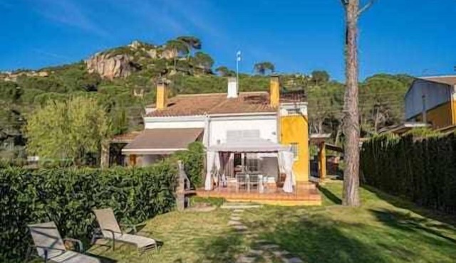 El Balcón del Lago House