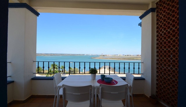 EL FARO II, 25 - One Bedroom Apartment, Sleeps 3