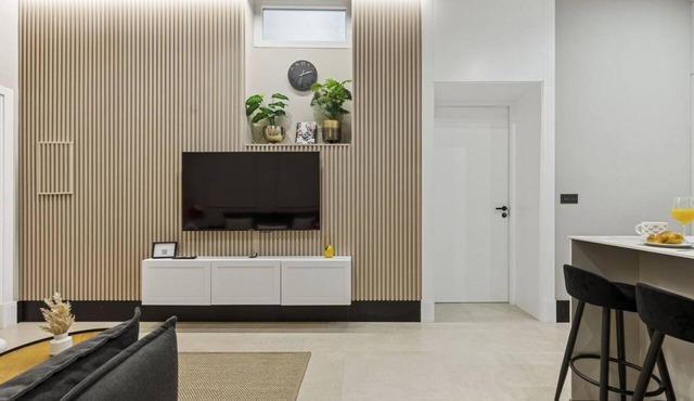 Elegant 2BR Apartment in Conde Duque