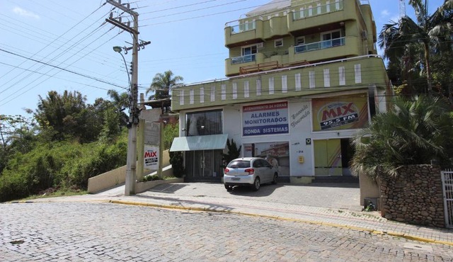 Encosta Dourada in Bombinhas
