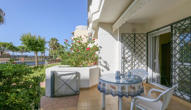 Espigon De Rota - Two Bedroom Apartment, Sleeps 4