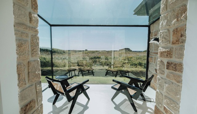 Exceptional villa with ocean views—comfort and charm, Brittany in Lanildut