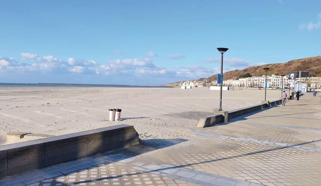 Experience this inviting holiday apartment near the northern French coast. in Wirwignes