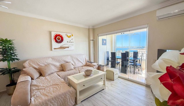 Family Apartment Near the Beach BON01