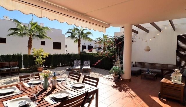 Family apartment 3 bedrooms near beach