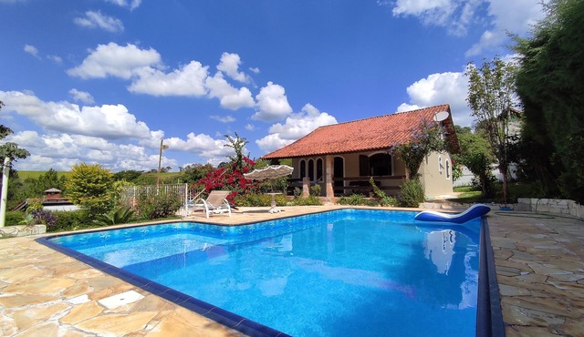 Family farm in gated community in Ibiúna