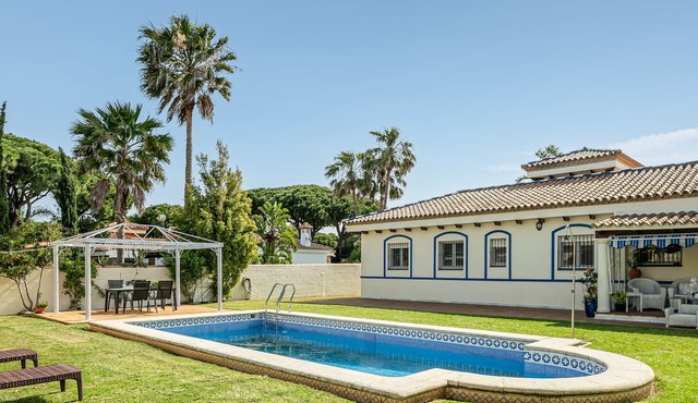 FANTASTIC CHALET MAR 150