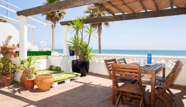 Flat beachview terrace,WiFi,TV