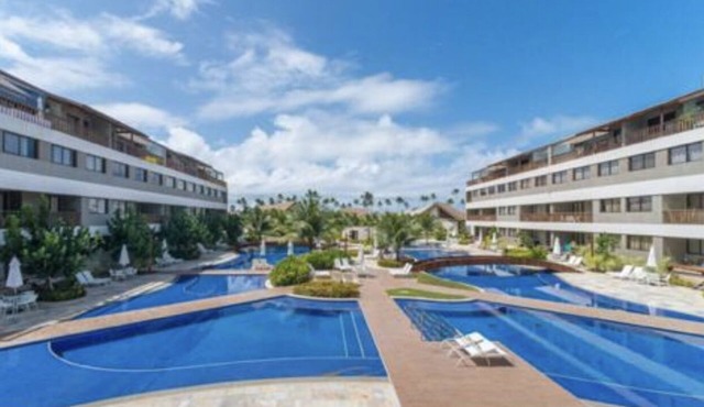 Flat Condomínio de Luxo Beira mar de Muro Alto, Vista Para Piscina in PE