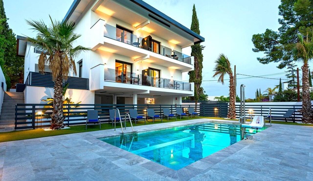 Genteel Home Arruzafa V