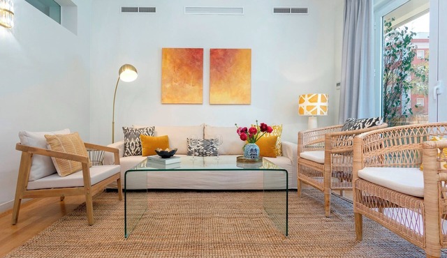 Genteel Home Carlos V