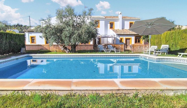 Gorgeous home in Almedinilla