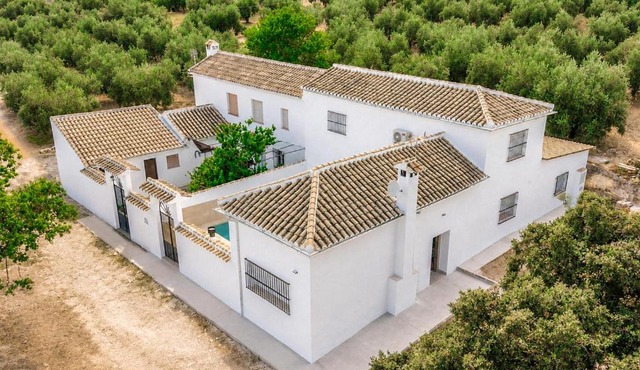 Gorgeous Home In Iznajar