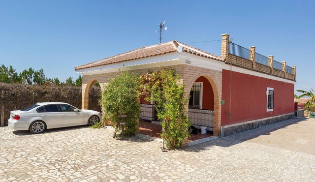 Gorgeous home in Olivares with private swimming pool, can be inside or outside