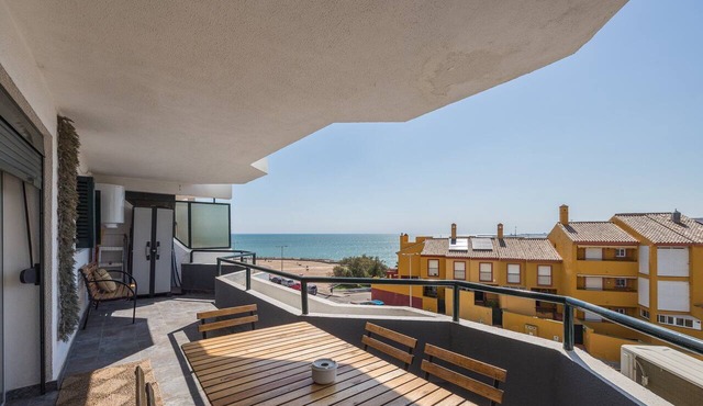 GuestReady - Fuentebravia with terrace and pool