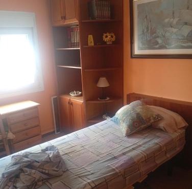 Habitación silenciosa cerca del Hospital valdecilla in Santander