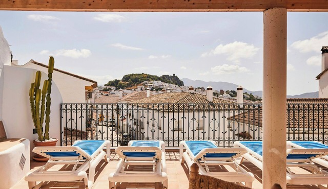 Historic Olive Mill Apartment, 1h from Marbella