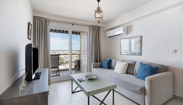 Holiday Apartment "Doña Amparo Chipiona Playa De Regla" with Sea View & Shared Pool