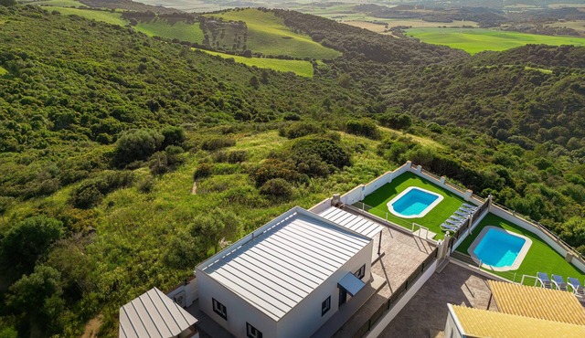 Holiday Home 'Miramar' with Mountain View, Wi-Fi and Air Conditioning
