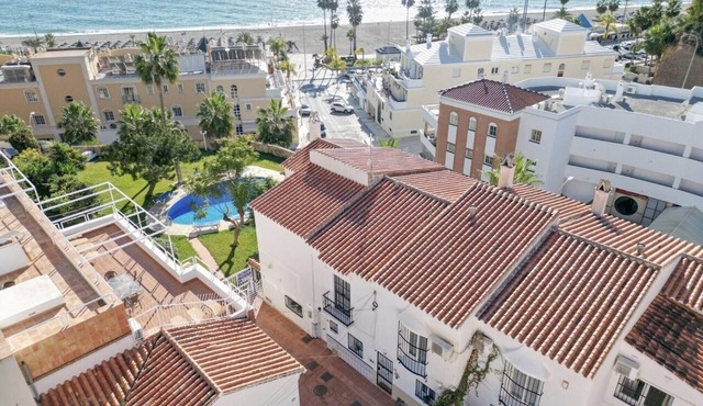 Holiday Home 'Burriana Casa Playa' with Sea Views, Wi-Fi and Air Conditioning