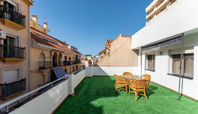 Holiday Home 'Capitán' with Private Terrace, Balcony & Wi-Fi
