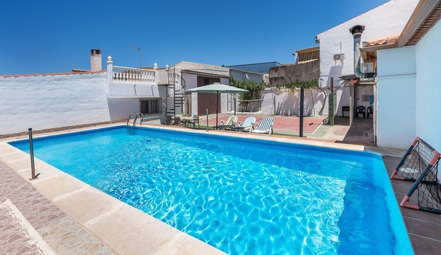Holiday Home 'Casa Pepita' with Mountain View, Private Pool and Wi-Fi